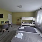 Hotel Prime Living Apartments Kueche Netflix