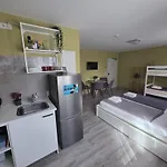 Hotel Prime Living Apartments Kueche Netflix